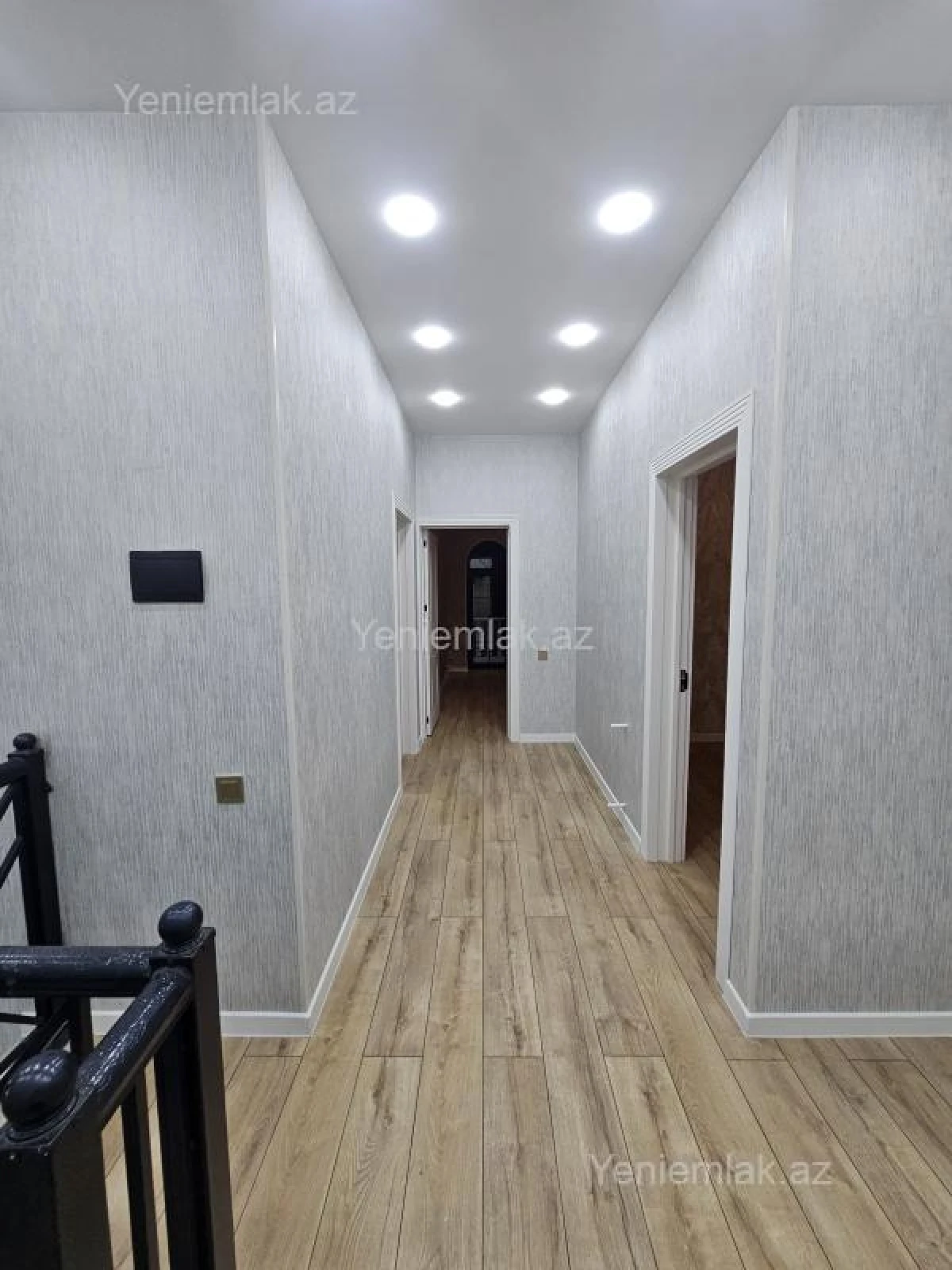 Satılır 5 otaqlı həyət evi 190 m²