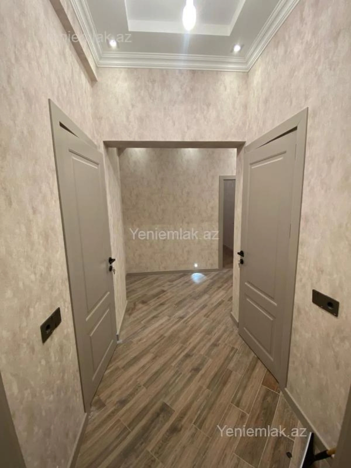 Satılır 2 otaqlı yeni tikili 80.3 m²
