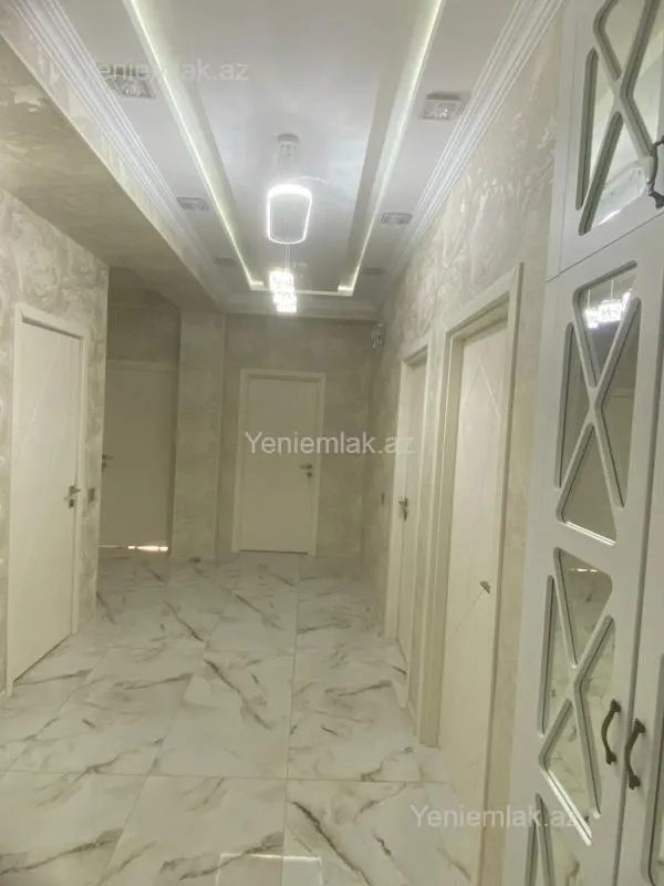 Satılır 3 otaqlı yeni tikili 117 m²