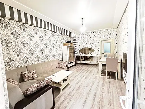 Satılır 2 otaqlı yeni tikili 72 m²