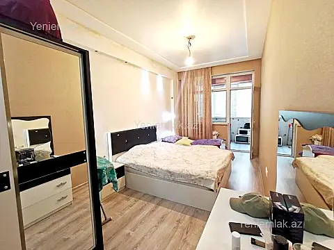 Satılır 2 otaqlı yeni tikili 72 m²