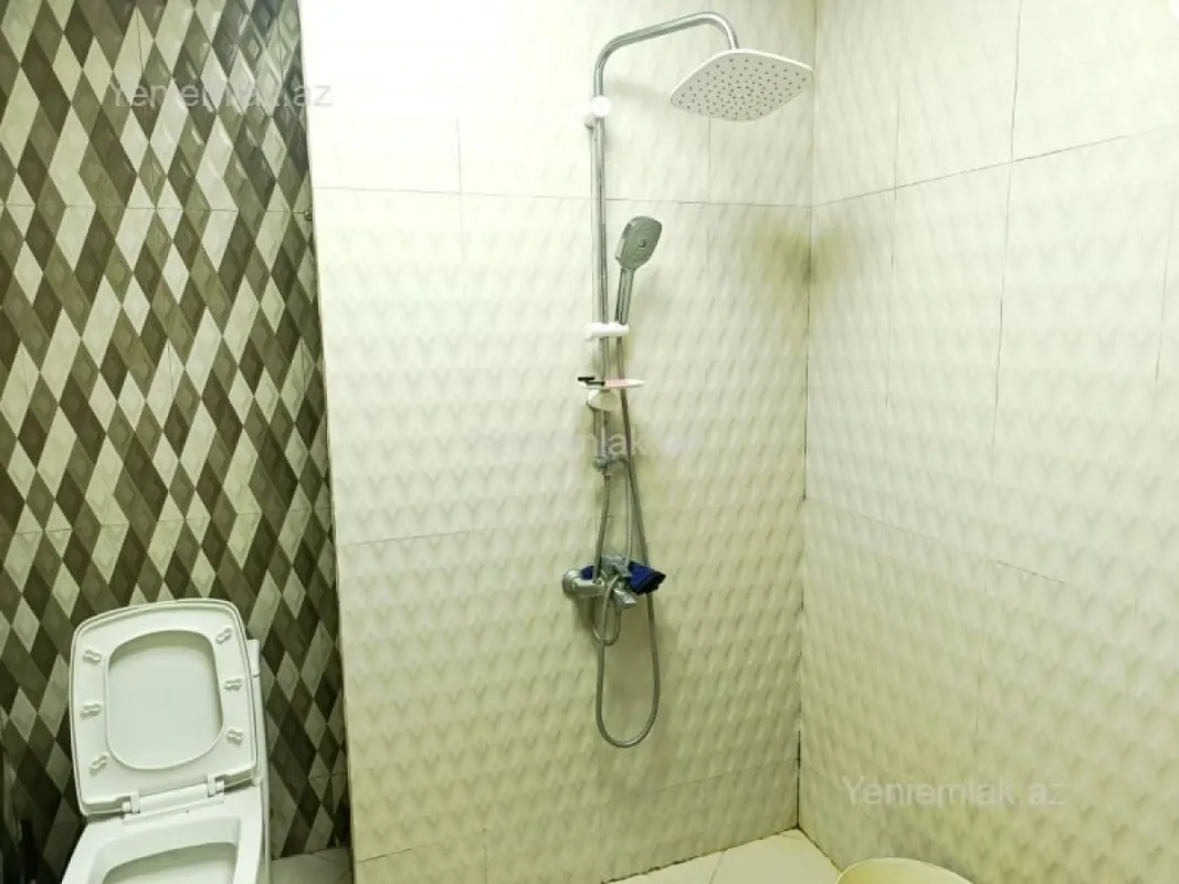 Satılır 2 otaqlı yeni tikili 72 m²