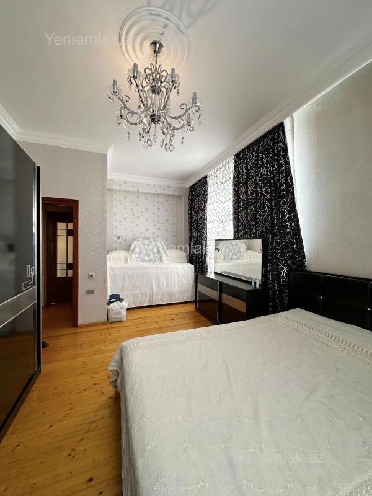 Satılır 3 otaqlı yeni tikili 120 m²