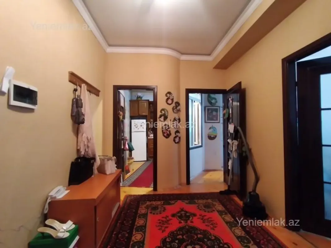 Satılır 3 otaqlı yeni tikili 80 m²