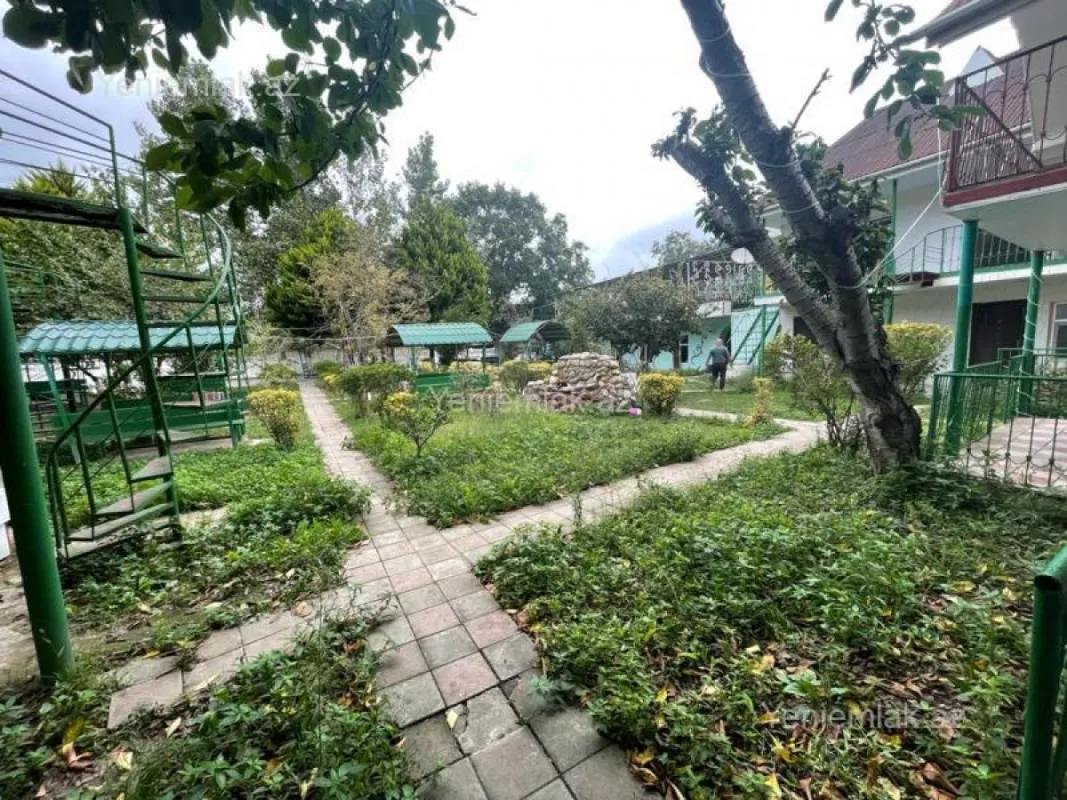 Satılır 16 otaqlı obyekt 600 m²