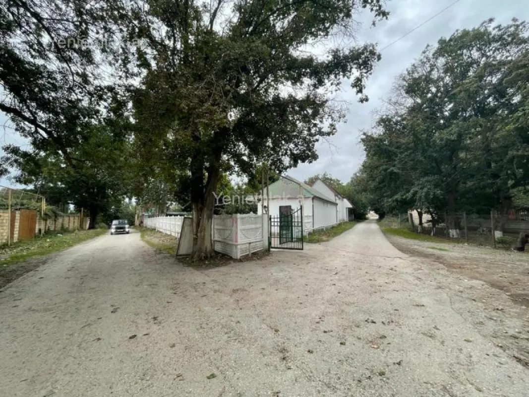 Satılır 16 otaqlı obyekt 600 m²