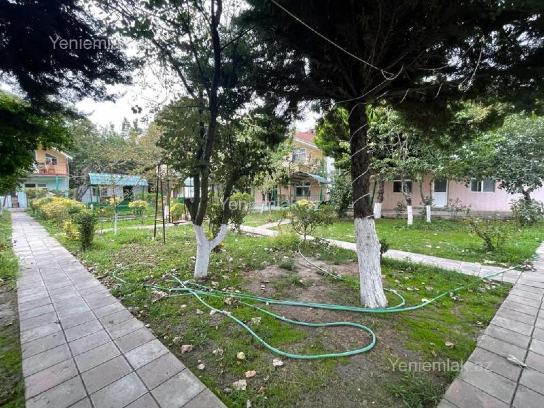 Satılır 16 otaqlı obyekt 600 m²