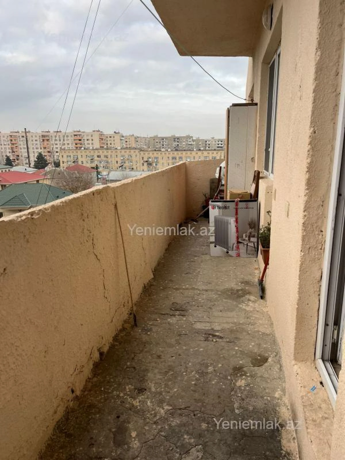 Satılır 2 otaqlı köhnə tikili 63 m²