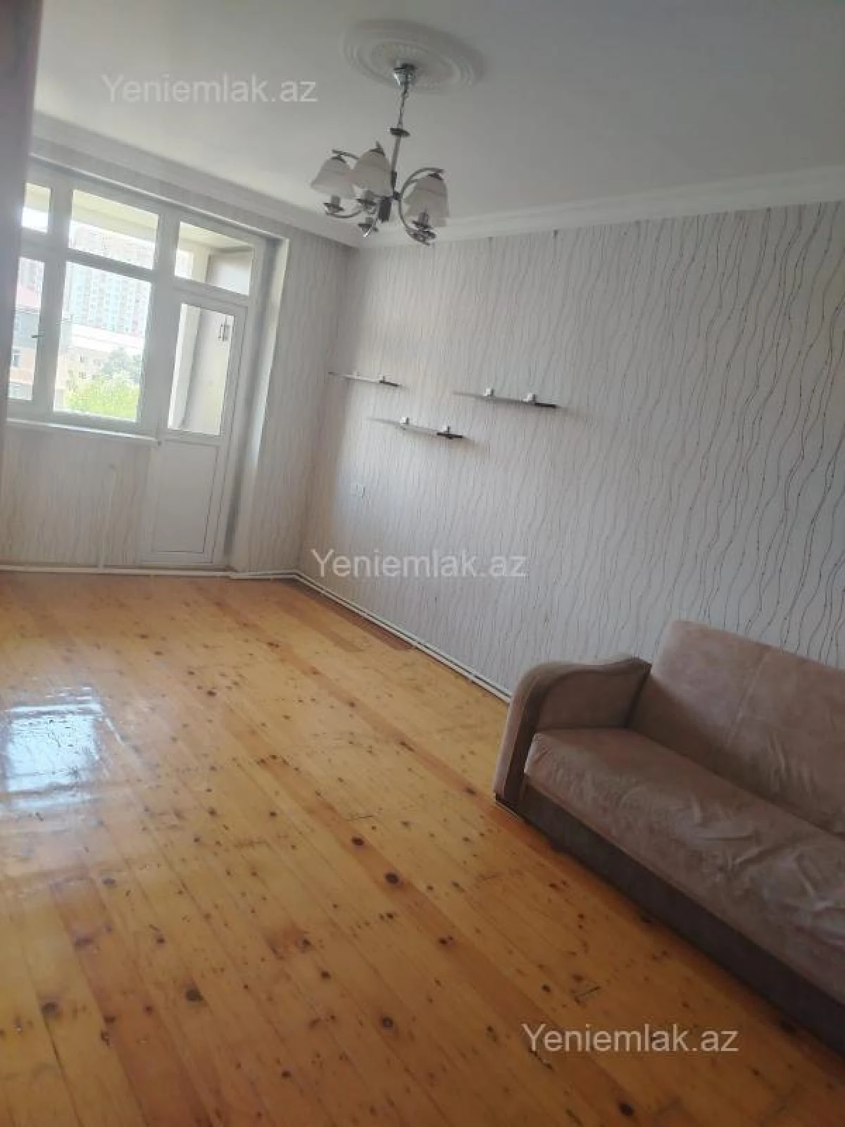 Satılır 3 otaqlı köhnə tikili 72 m²