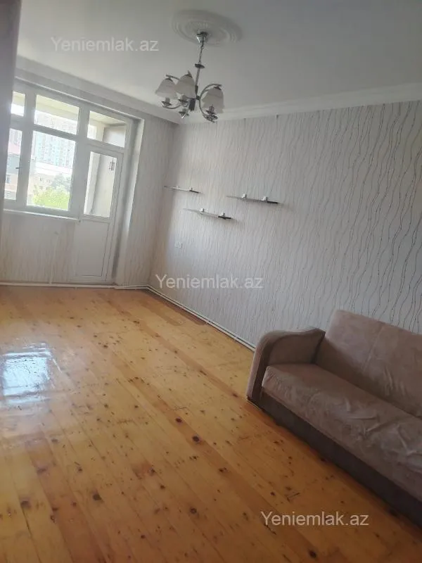 Satılır 3 otaqlı köhnə tikili 72 m²