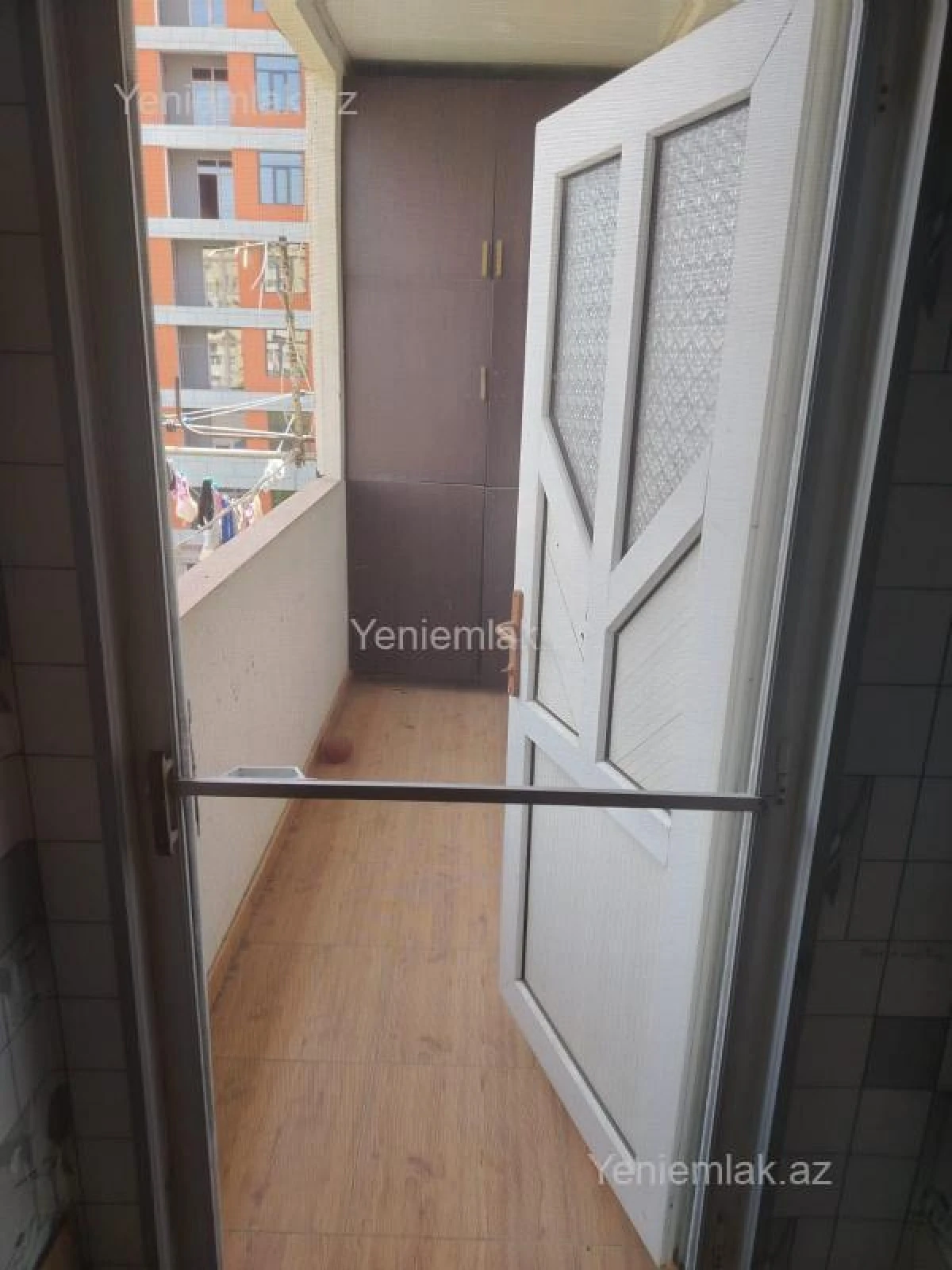 Satılır 3 otaqlı köhnə tikili 72 m²