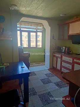 Satılır 3 otaqlı köhnə tikili 75 m²