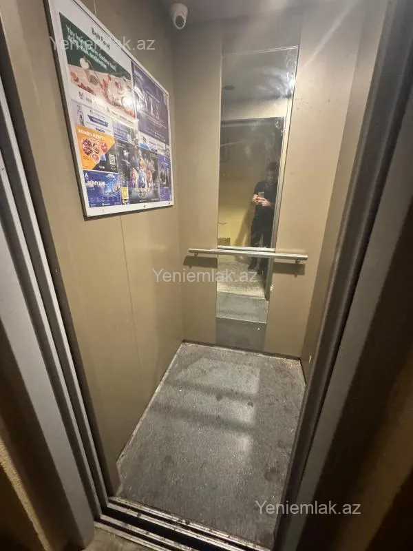 Satılır 3 otaqlı köhnə tikili 85 m²