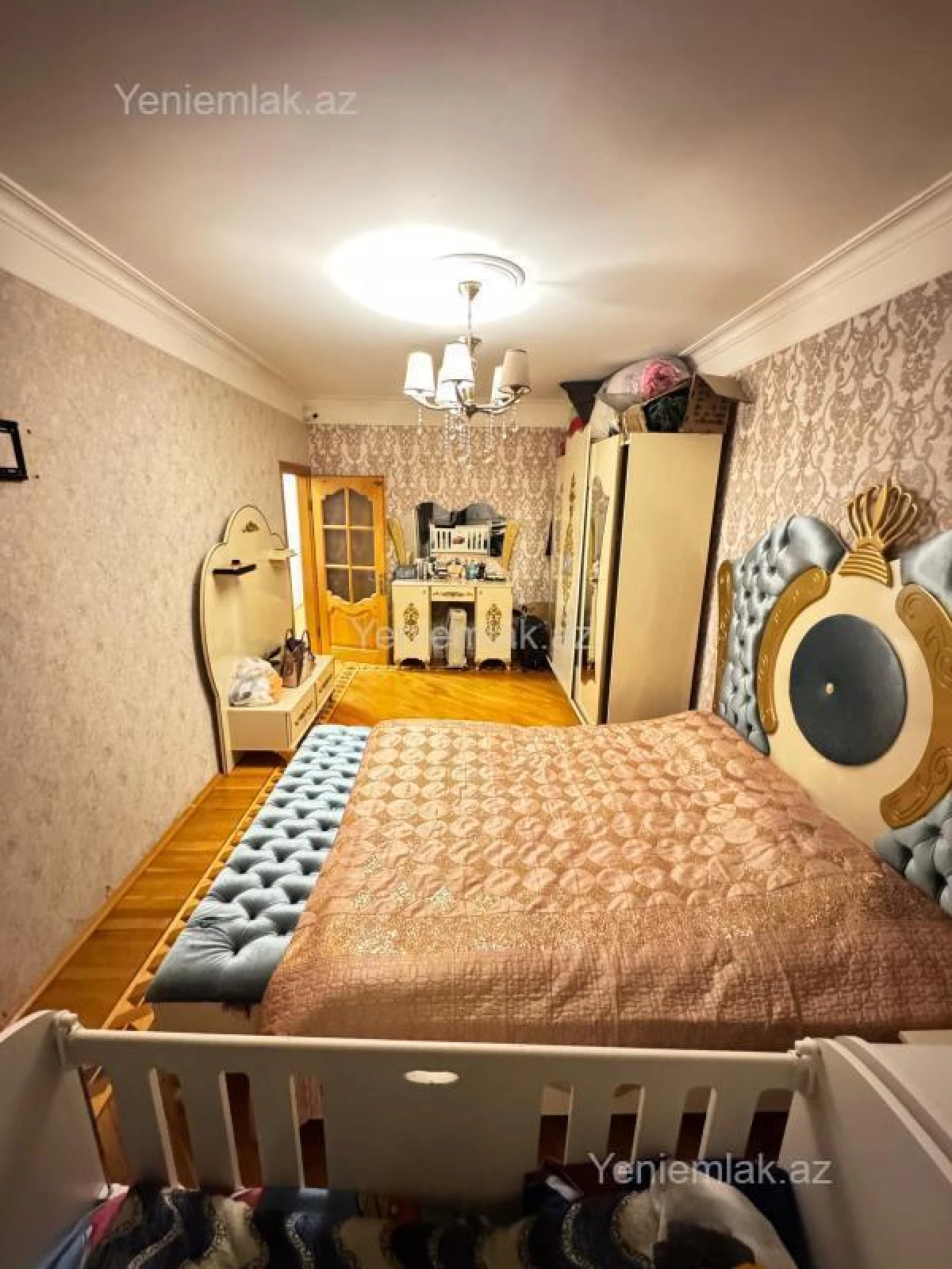 Satılır 3 otaqlı köhnə tikili 85 m²