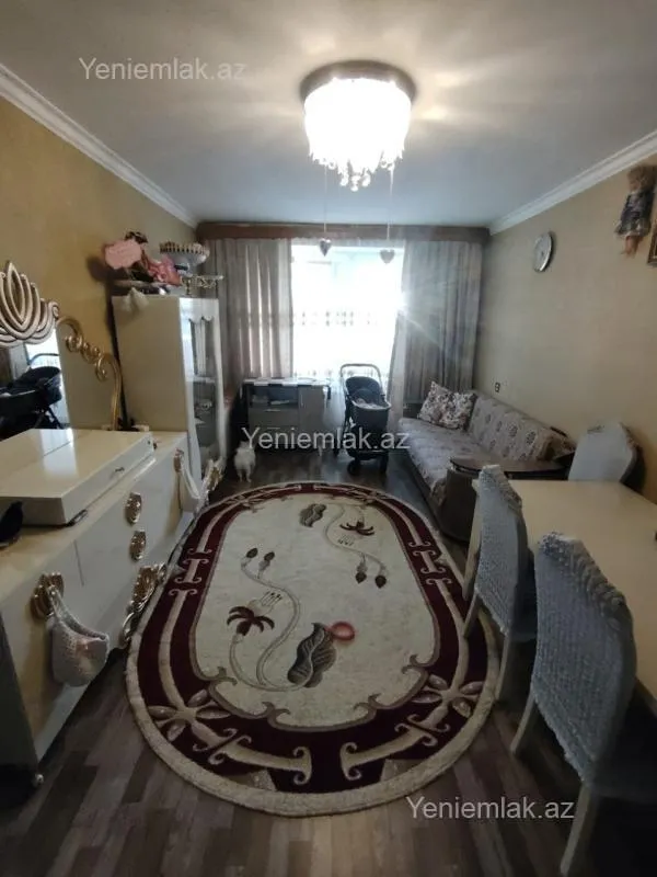 Satılır 2 otaqlı köhnə tikili 48 m²