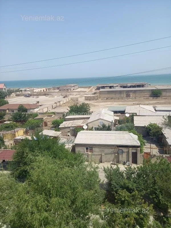 Satılır 4 otaqlı köhnə tikili 98 m²