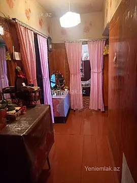 Satılır 4 otaqlı köhnə tikili 98 m²