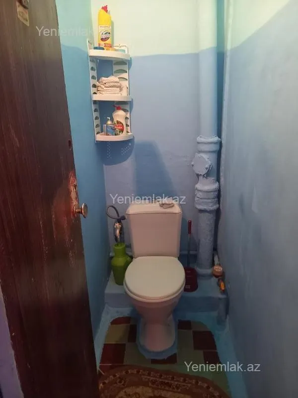Satılır 4 otaqlı köhnə tikili 98 m²