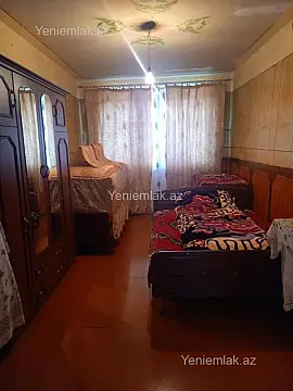 Satılır 4 otaqlı köhnə tikili 98 m²