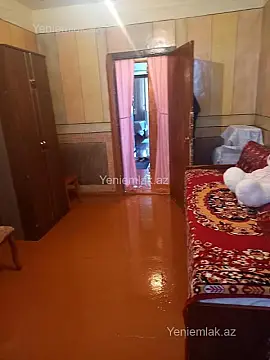 Satılır 4 otaqlı köhnə tikili 98 m²
