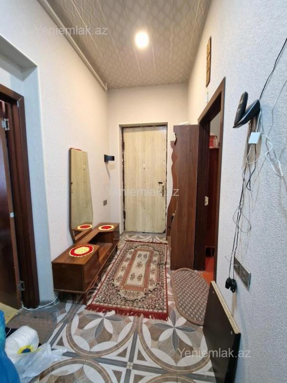 Satılır 3 otaqlı köhnə tikili 80 m²