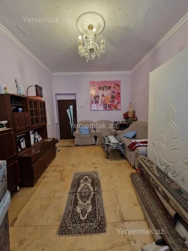 Satılır 3 otaqlı köhnə tikili 80 m²