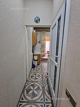 Satılır 3 otaqlı köhnə tikili 80 m²