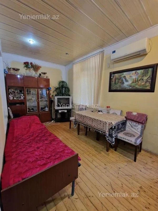 Satılır 3 otaqlı köhnə tikili 80 m²