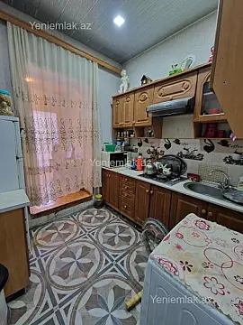 Satılır 3 otaqlı köhnə tikili 80 m²
