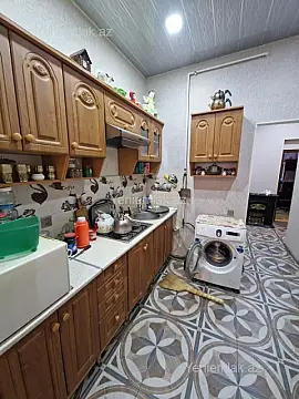 Satılır 3 otaqlı köhnə tikili 80 m²