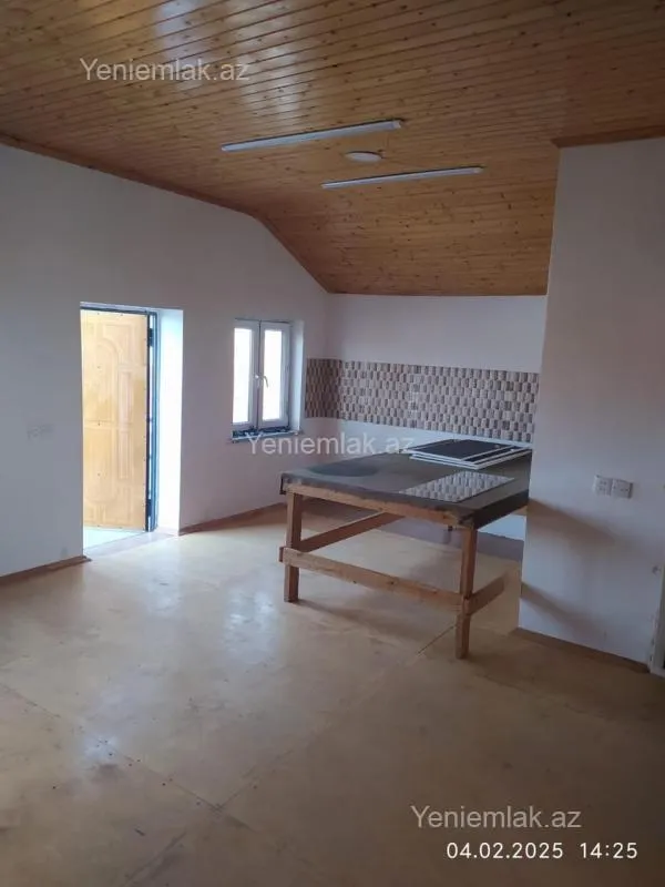 Satılır 6 otaqlı həyət evi 140 m²