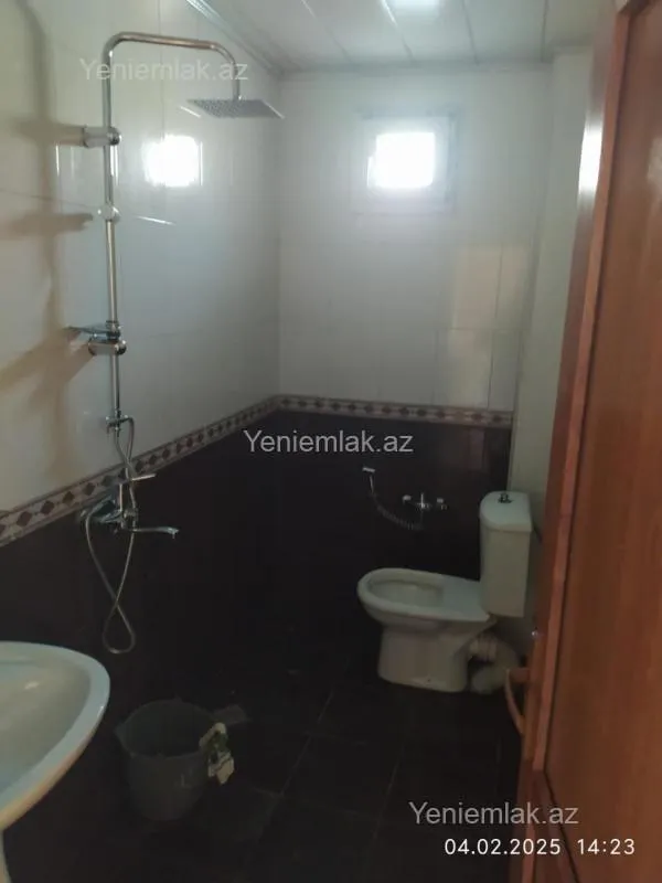 Satılır 6 otaqlı həyət evi 140 m²