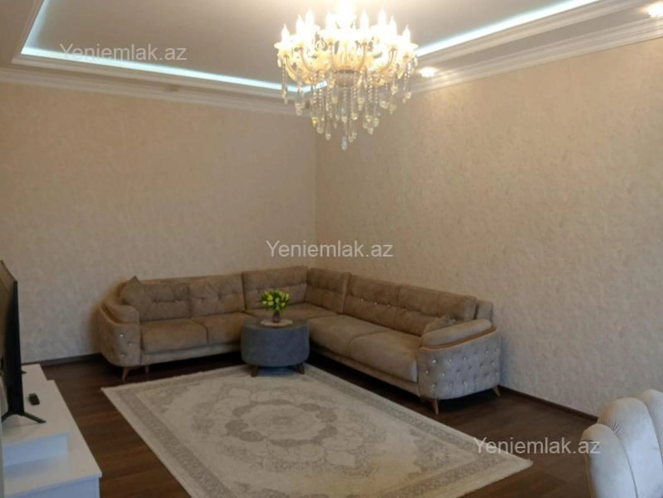 Satılır 4 otaqlı həyət evi 160 m²