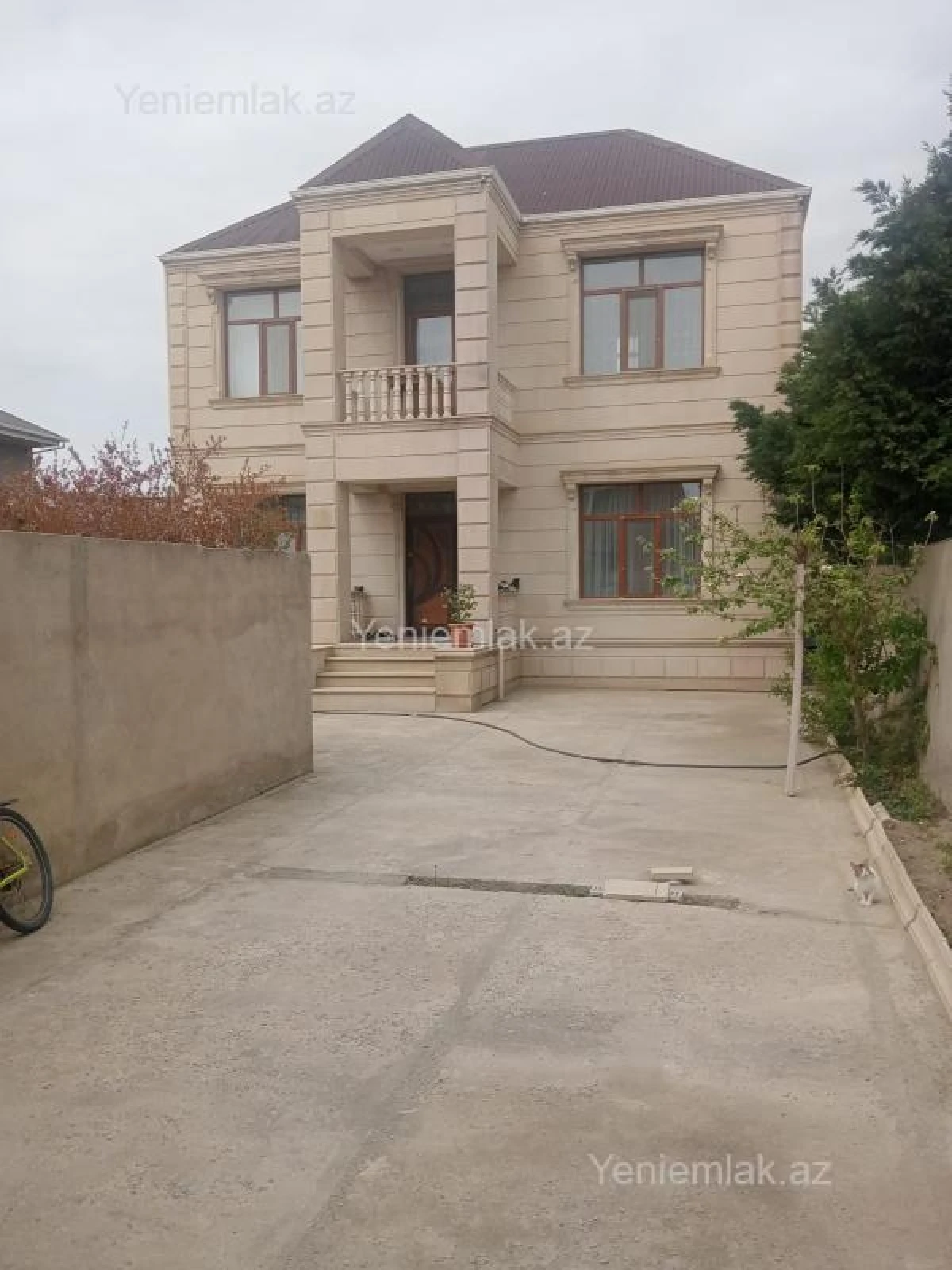 Satılır 4 otaqlı həyət evi 160 m²