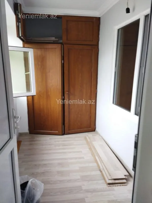 Satılır 3 otaqlı köhnə tikili 95 m²