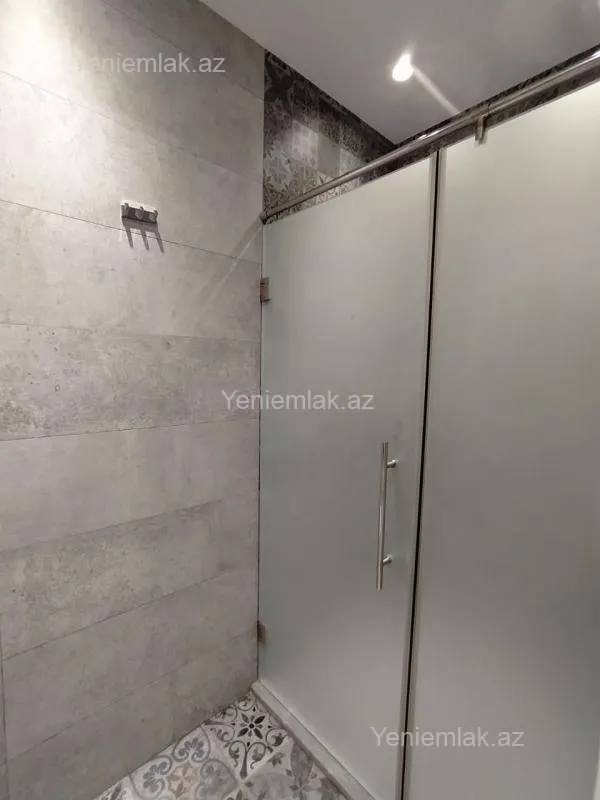 Satılır 4 otaqlı yeni tikili 170 m²