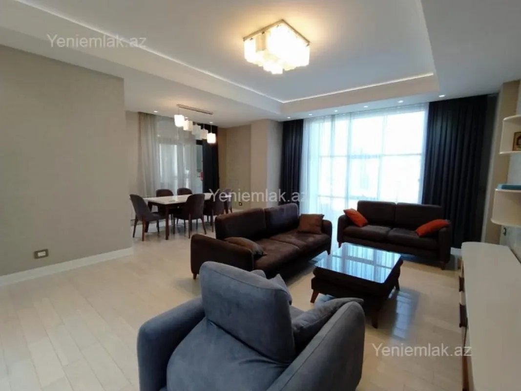 Satılır 4 otaqlı yeni tikili 170 m²
