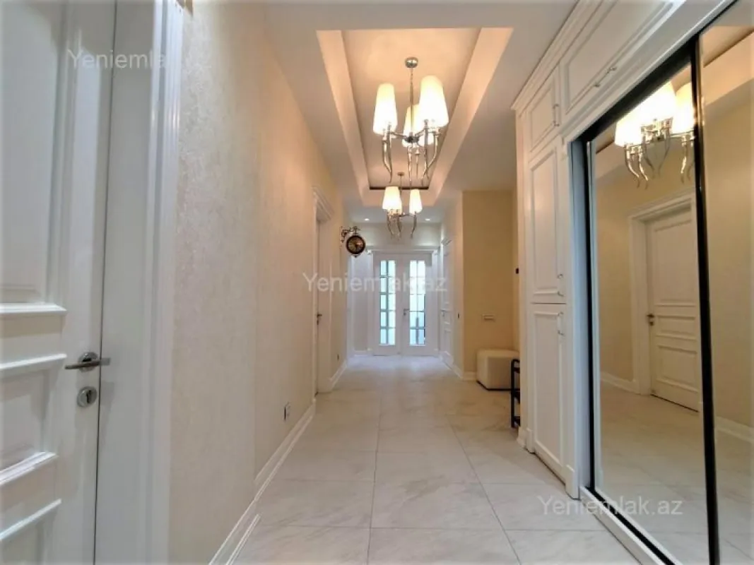 Satılır 4 otaqlı yeni tikili 170 m²