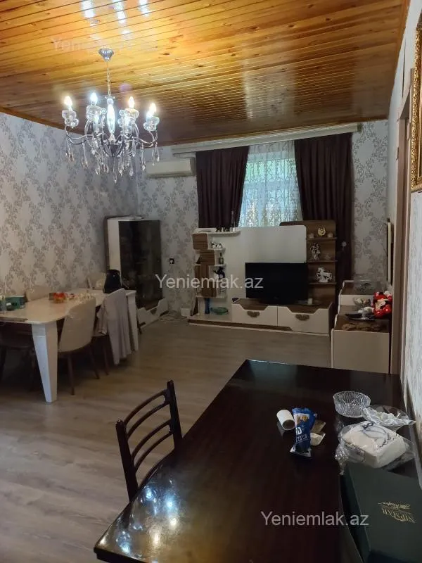 Satılır 4 otaqlı həyət evi 120 m²