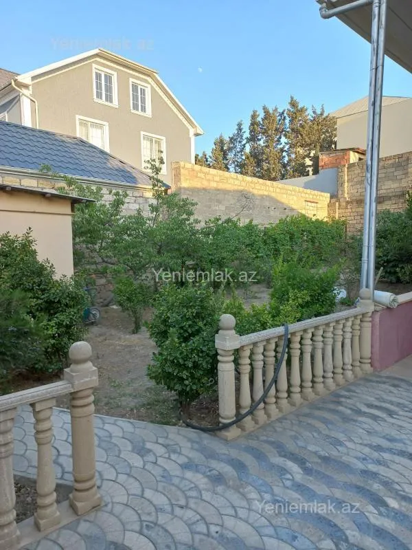 Satılır 4 otaqlı həyət evi 120 m²