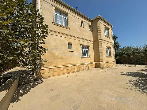 Satılır 7 otaqlı həyət evi 350 m²