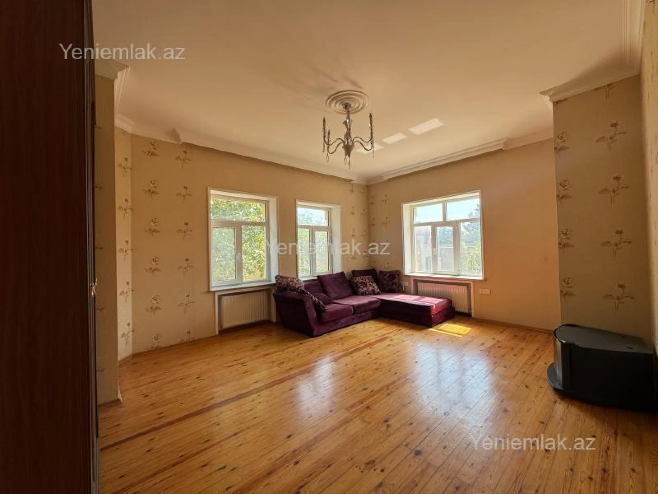 Satılır 7 otaqlı həyət evi 350 m²