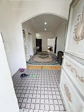 Satılır 4 otaqlı həyət evi 140 m²