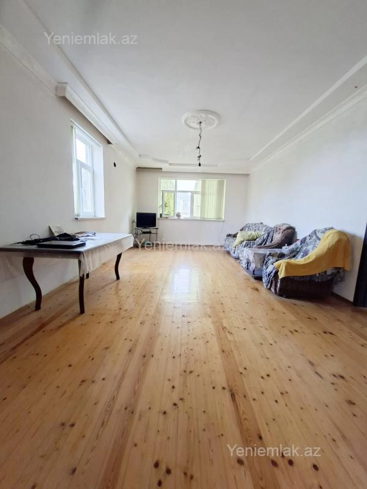 Satılır 4 otaqlı həyət evi 140 m²