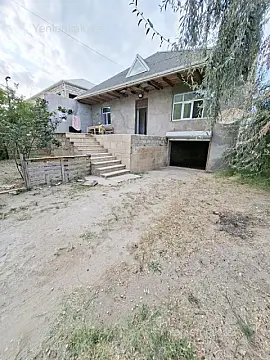 Satılır 4 otaqlı həyət evi 140 m²