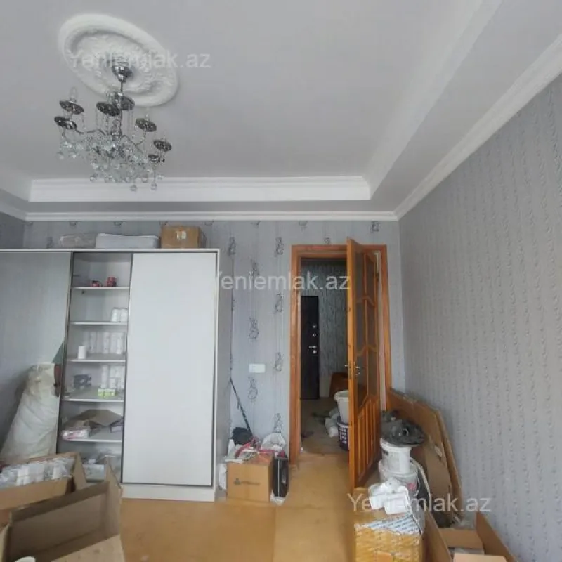 Satılır 2 otaqlı köhnə tikili 56 m²