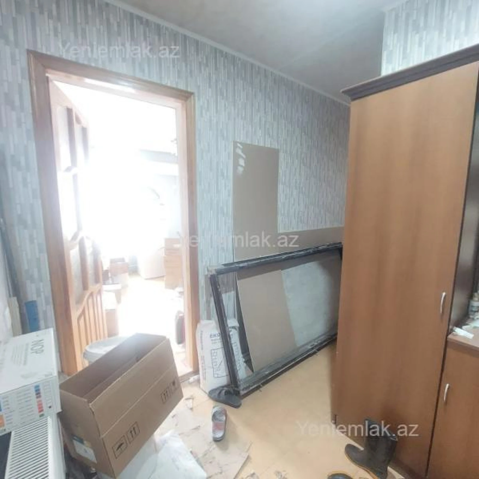 Satılır 2 otaqlı köhnə tikili 56 m²