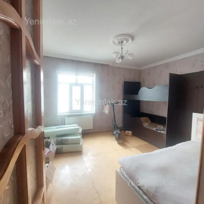 Satılır 2 otaqlı köhnə tikili 56 m²