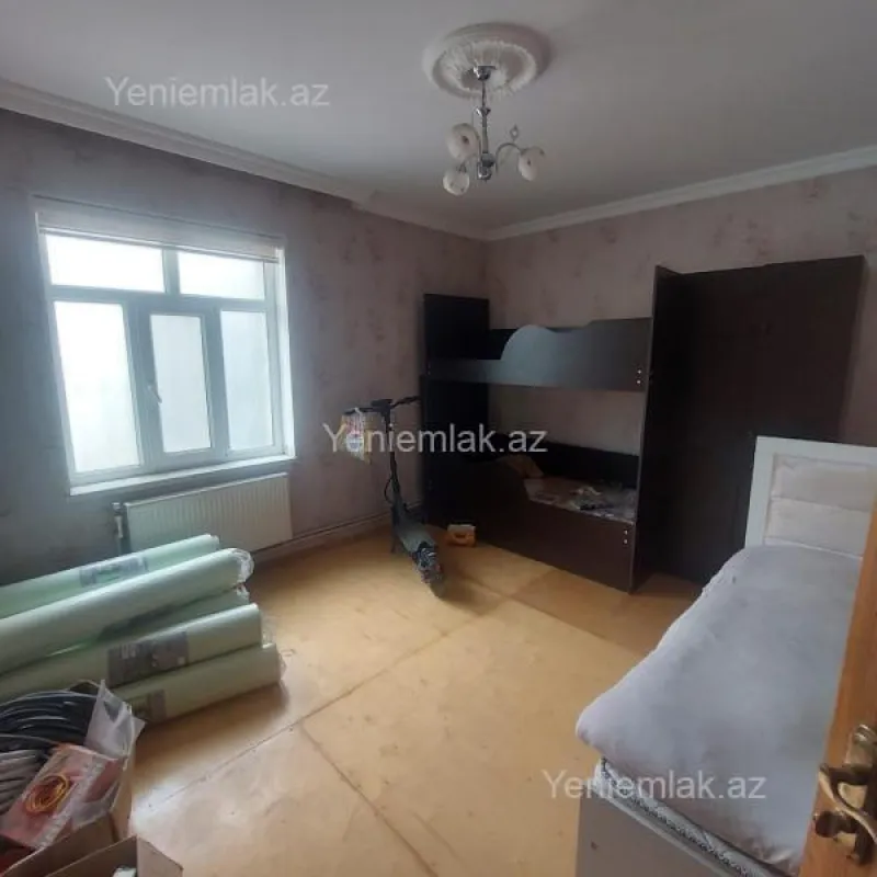 Satılır 2 otaqlı köhnə tikili 56 m²