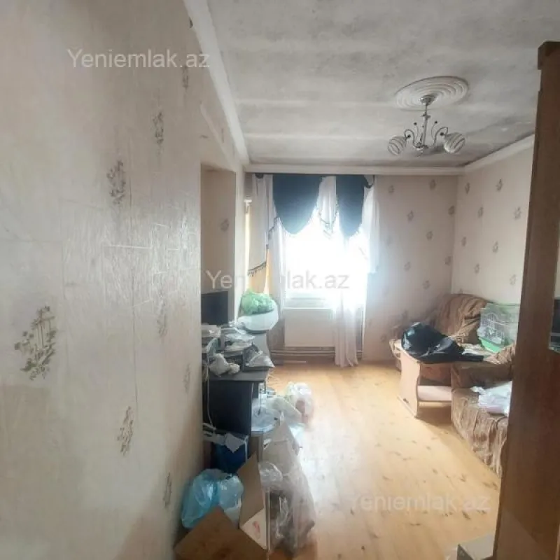 Satılır 2 otaqlı köhnə tikili 56 m²